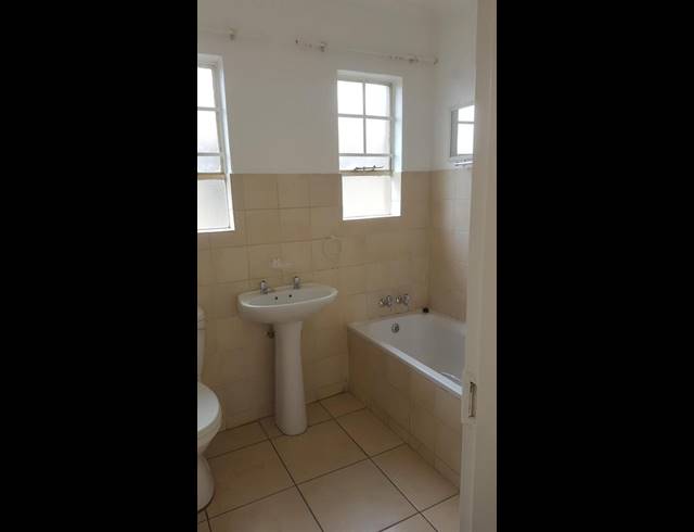 2 BEDROOM PROPERTY TO RENT IN SONNEVELD
